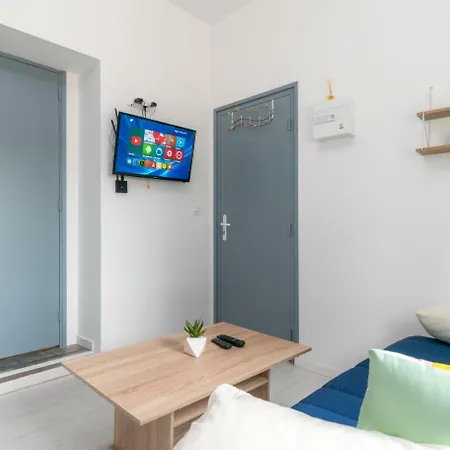 Topyimmo Val1 Apartment
